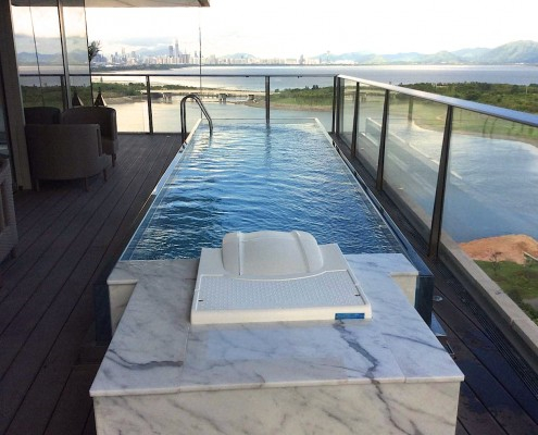 私家屋顶游泳池设计