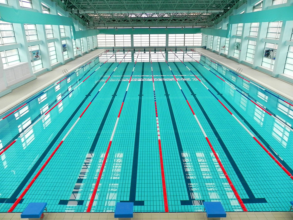 大学游泳馆建造