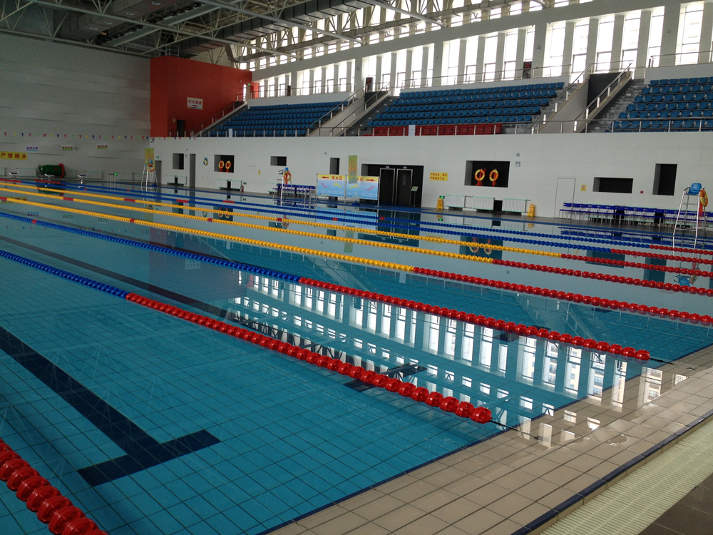 恒温泳池设备安装